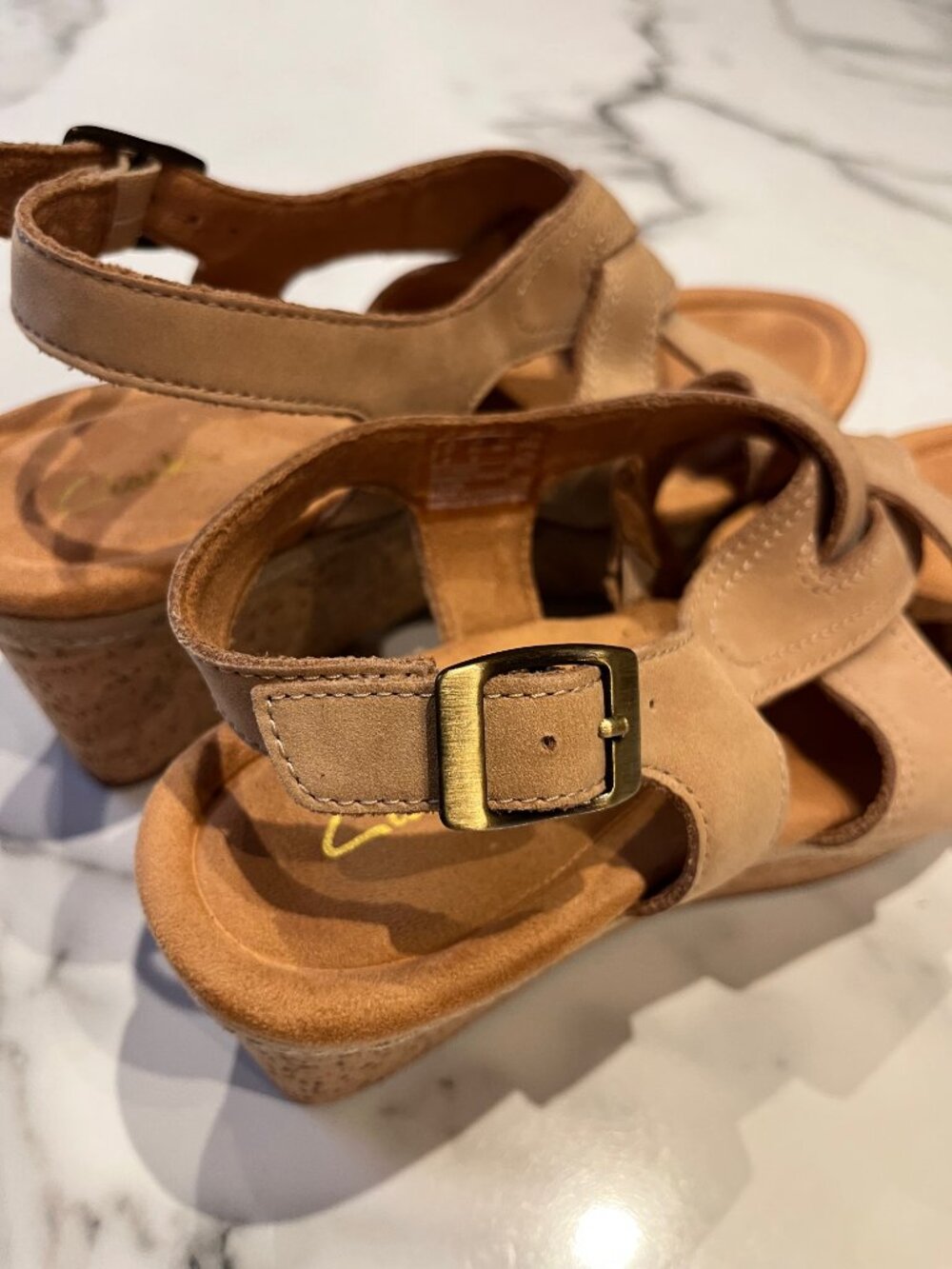 Clarks Elleri Rae Nougat Suede Cork Wedge Sandals Size 6 - Picture 9 of 11